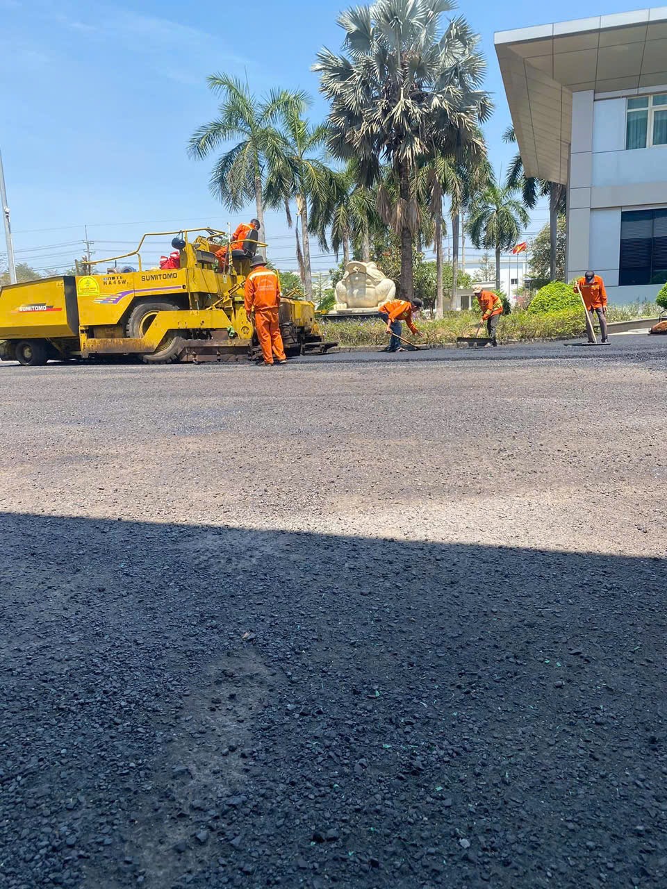 Thi Công Thảm Lót Nhựa Bê Tông Tại Bình Dương