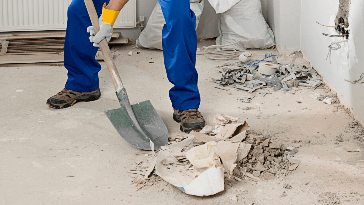 Gia Phúc Phát luôn chú trọng khâu vệ sinh công nghiệp, hoàn trả mặt bằng gọn gàng tuyệt đối cho khách hàng